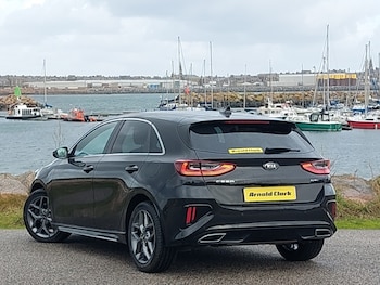 Used Kia Ceed 2021 for sale - 77252836: Photo