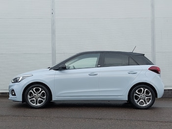 Used Hyundai i20 2020 for sale - 77817282: Photo