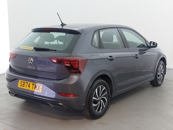 Used Volkswagen Polo 2024 for sale - 77054417: Photo