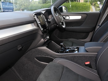 Used Volvo XC40 2026 for sale - 78889987: Photo