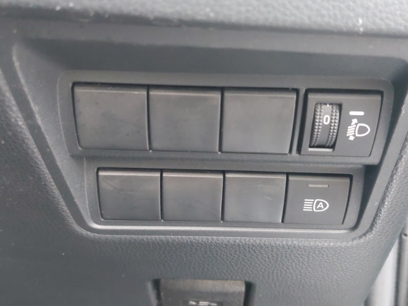 Used Toyota Yaris 2023 for sale - 76947901: Photo 12