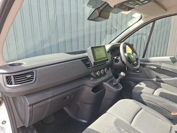 Used Renault Trafic 2024 for sale - 79372671: Photo