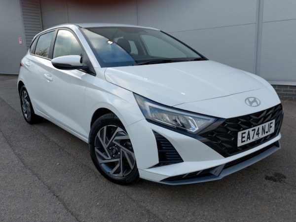 Used Hyundai i20 2025 for sale - 76293586: Photo 1