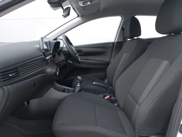 Used Hyundai i20 2025 for sale - 76293586: Photo 5
