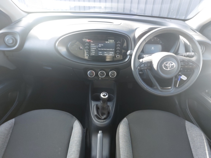 Used Toyota Aygo X 2023 for sale - 77790824: Photo 2