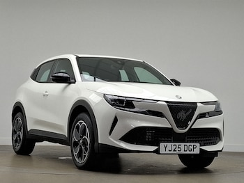 Used Alfa Romeo Junior 2025 for sale - 76532683: Photo