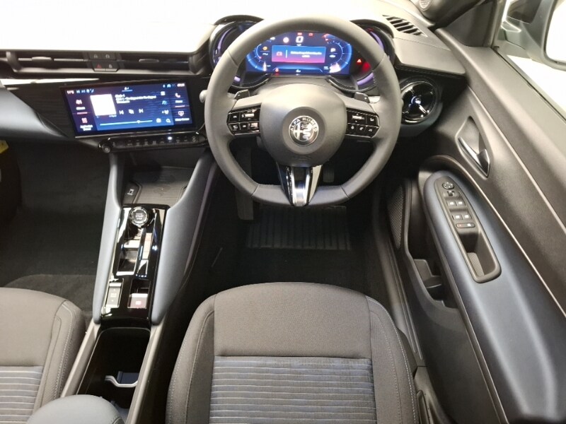 Used Alfa Romeo Junior 2025 for sale - 76532683: Photo 7