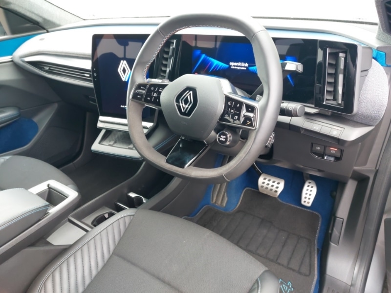 Used Renault Scenic E-Tech 2024 for sale - 76404360: Photo 10