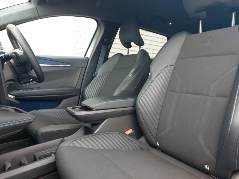 Used Renault Scenic E-Tech 2024 for sale - 76404360: Photo 5