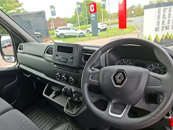 Used Renault Master 2023 for sale - 78576206: Photo