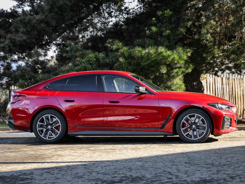 Used BMW i4 2025 for sale - 76713990: Photo 2