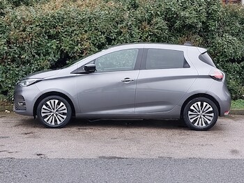 Used Renault Zoe 2023 for sale - 77987483: Photo