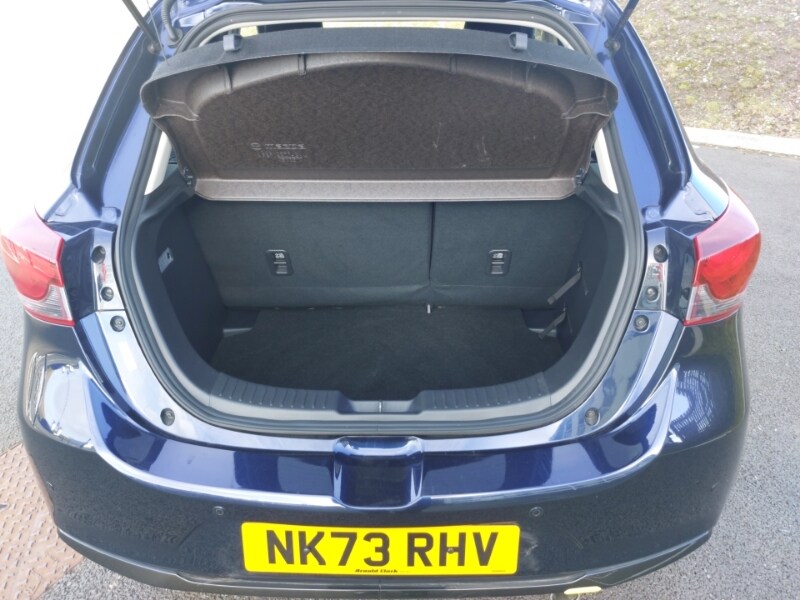 Used Mazda Mazda2 2023 for sale - 77690377: Photo 8