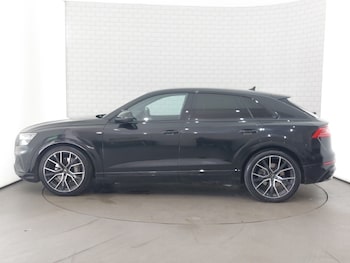 Used Audi Q8 2023 for sale - 78795360: Photo
