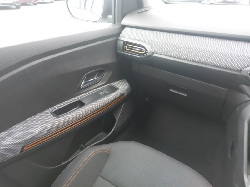 Used Dacia Sandero Stepway 2022 for sale - 76948010: Photo 10
