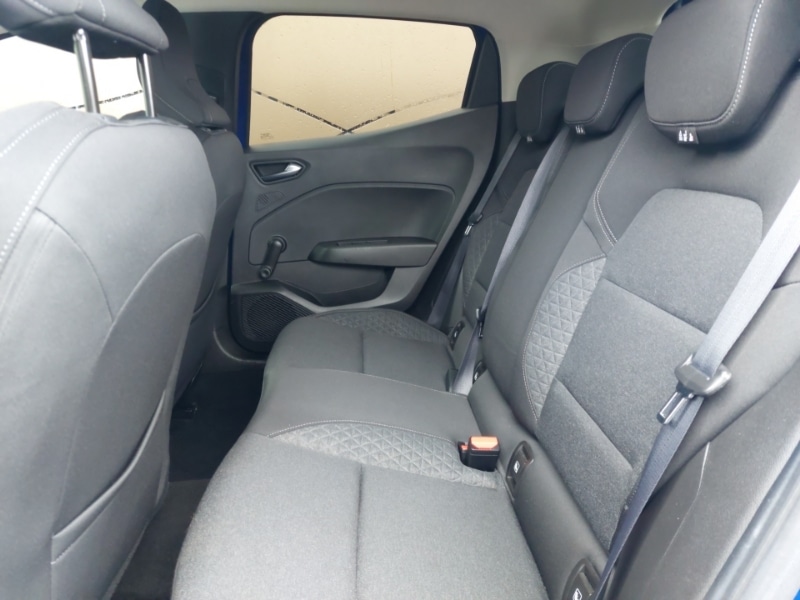 Used Renault Clio 2020 for sale - 76537388: Photo 6