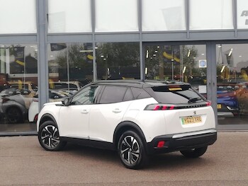 Used Peugeot 2008 2023 for sale - 78477999: Photo