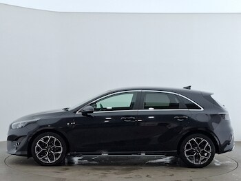 Used Kia Ceed 2023 for sale - 76532682: Photo