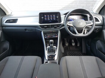 Used Volkswagen T-Roc 2022 for sale - 78137282: Photo