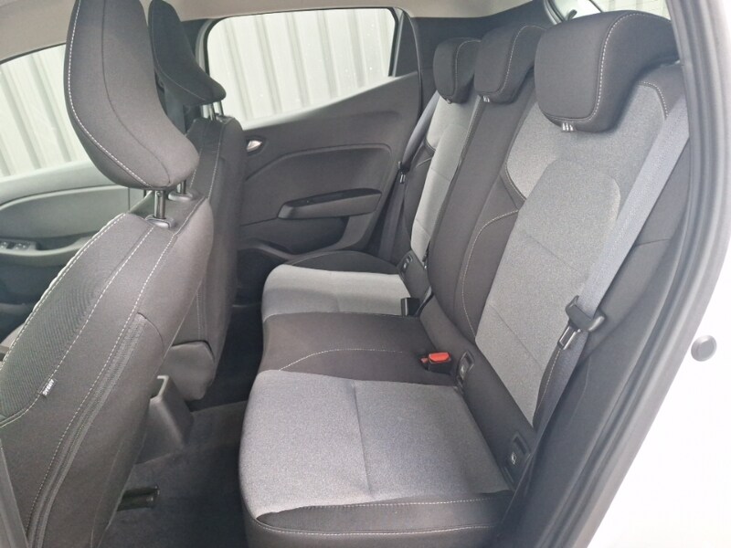 Used Renault Clio 2024 for sale - 77874842: Photo 6