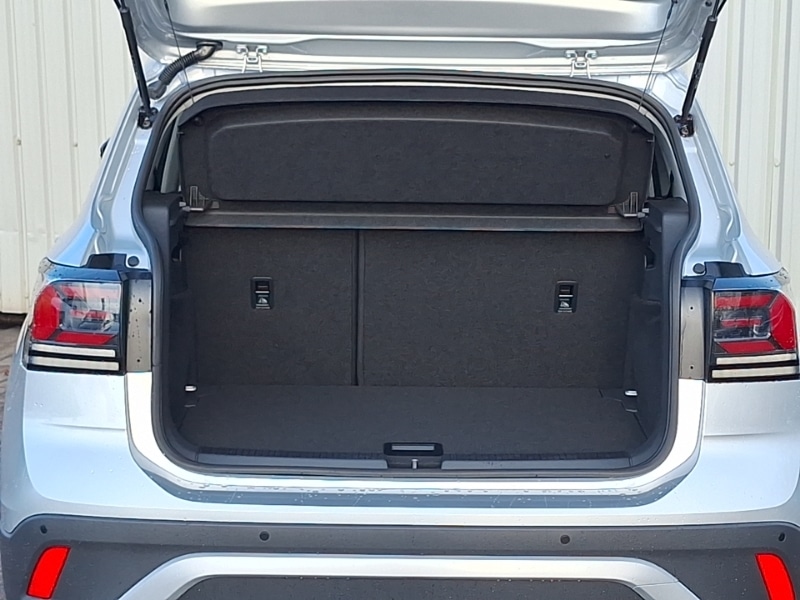 Used Volkswagen T-Cross 2025 for sale - 76492649: Photo 8