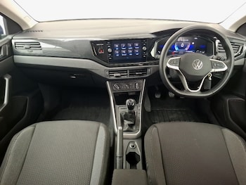 Used Volkswagen Polo 2024 for sale - 77752102: Photo