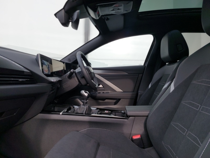 Used Vauxhall Astra 2025 for sale - 76822536: Photo 5