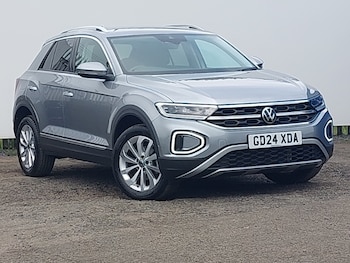 Used Volkswagen T-Roc 2024 for sale - 75731614: Photo