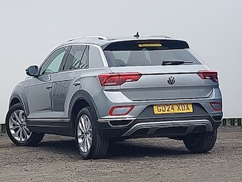 Used Volkswagen T-Roc 2024 for sale - 75731614: Photo
