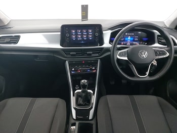 Used Volkswagen T-Roc 2022 for sale - 78515925: Photo