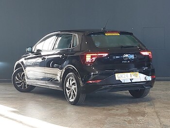 Used Volkswagen Polo 2024 for sale - 77049557: Photo