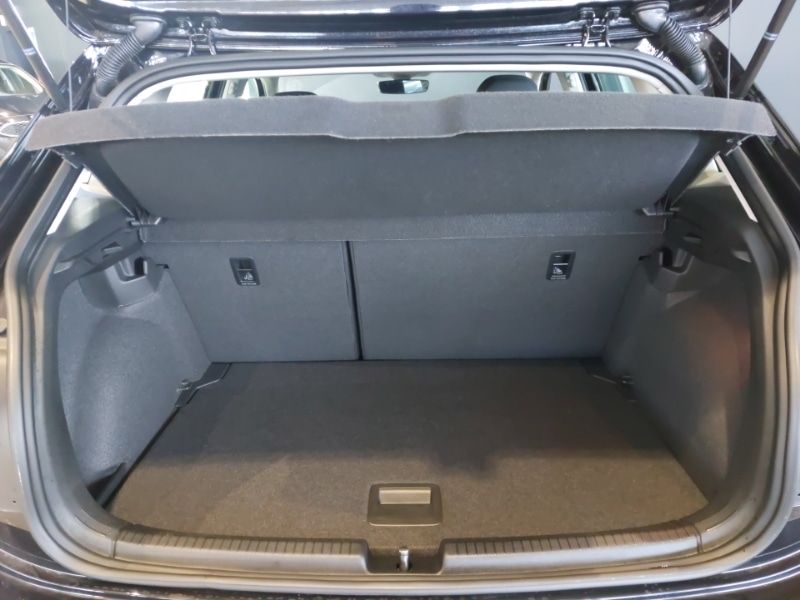 Used Volkswagen Polo 2024 for sale - 77049557: Photo 8