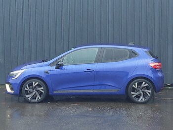 Used Renault Clio 2023 for sale - 76456230: Photo