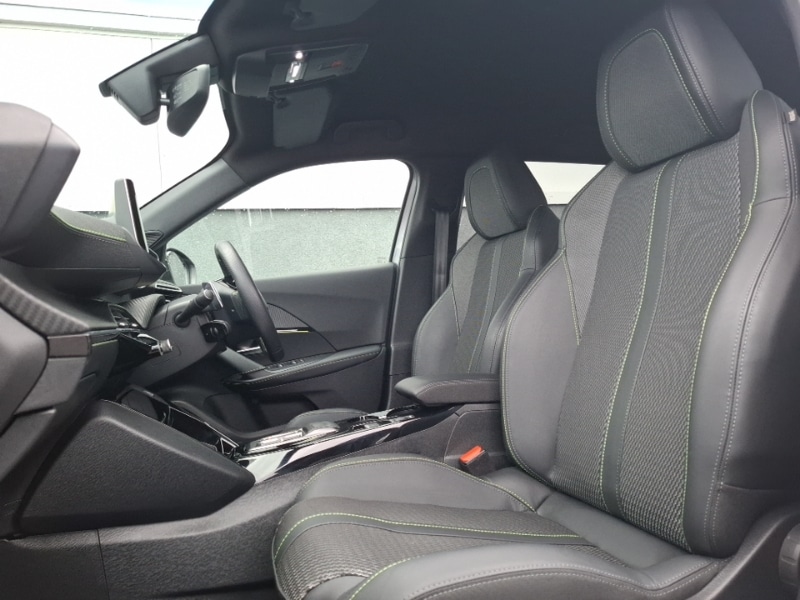 Used Peugeot 2008 2024 for sale - 76912020: Photo 5