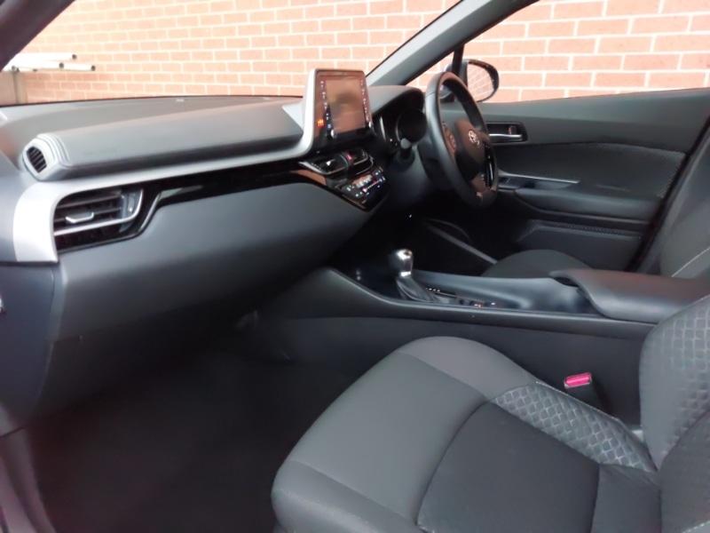 Used Toyota C-HR 2023 for sale - 77449136: Photo 5