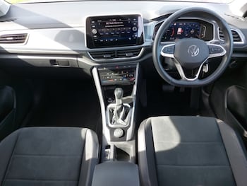 Used Volkswagen T-Roc 2023 for sale - 78093444: Photo