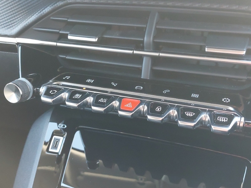 Used Peugeot 2008 2022 for sale - 76404141: Photo 12