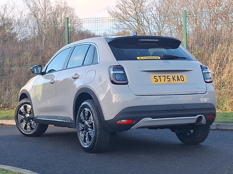 Used Fiat 600 2025 for sale - 76889650: Photo 3