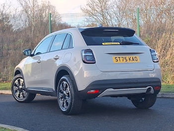 Used Fiat 600 2025 for sale - 76889650: Photo