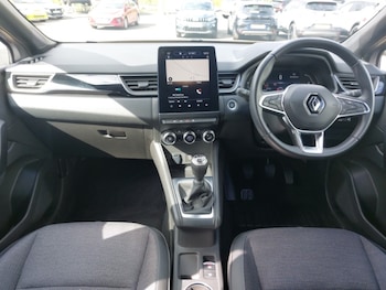 Used Renault Captur 2023 for sale - 78503617: Photo
