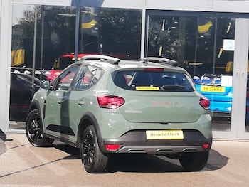 Used Dacia Sandero Stepway 2025 for sale - 76552927: Photo