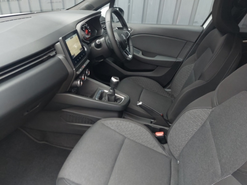 Used Renault Clio 2020 for sale - 77419643: Photo 5