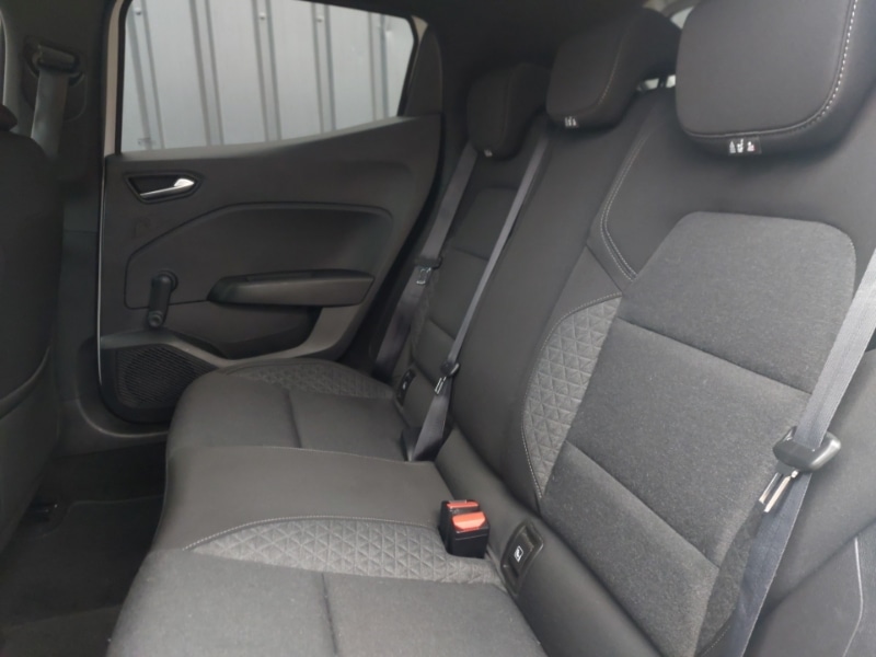 Used Renault Clio 2020 for sale - 77419643: Photo 6