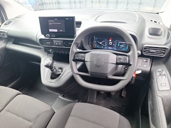 Used Citroen Berlingo 2024 for sale - 78751123: Photo