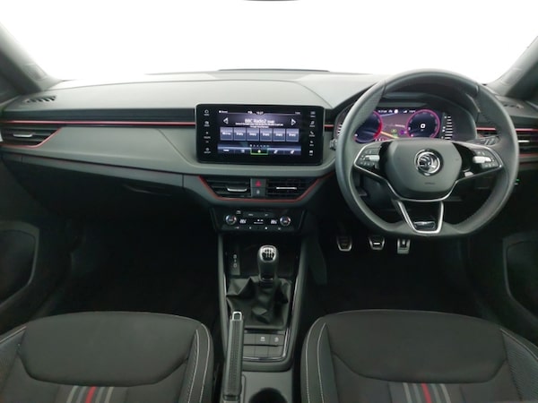Used Skoda Kamiq 2024 for sale - 76220783: Photo 2