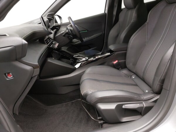 Used Peugeot 208 2020 for sale - 76317539: Photo 5