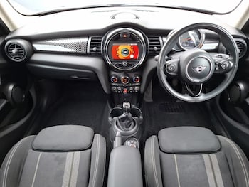 Used MINI Hatch 2019 for sale - 75706593: Photo