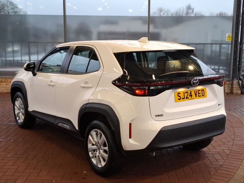 Used Toyota Yaris Cross 2024 for sale - 77923864: Photo 3