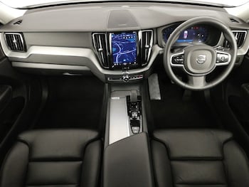 Used Volvo XC60 2023 for sale - 75690889: Photo