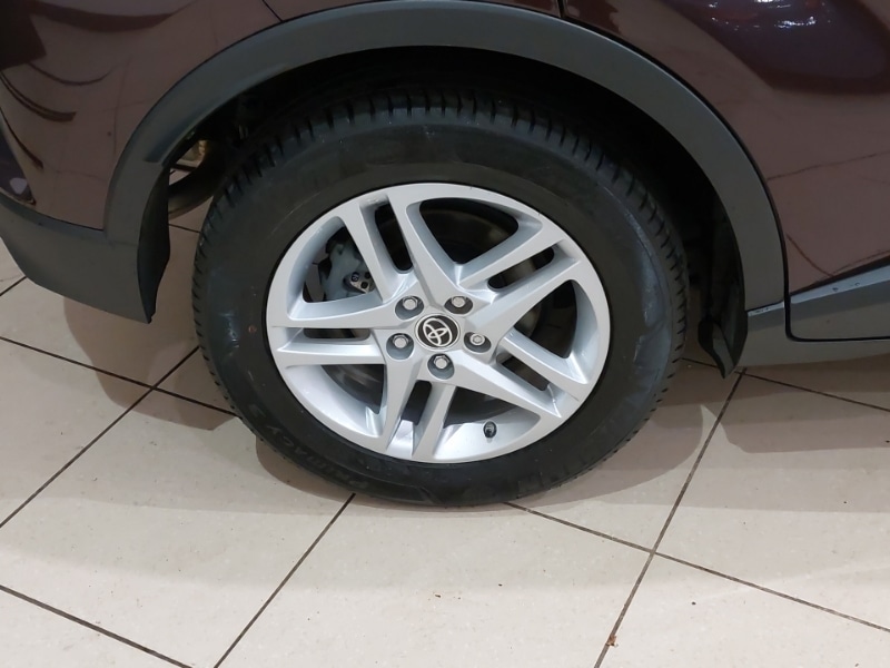 Used Toyota C-HR 2023 for sale - 76880859: Photo 12